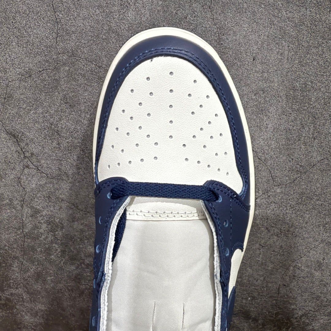 Nike Air Jordan 1 Low OG "Obsidian"