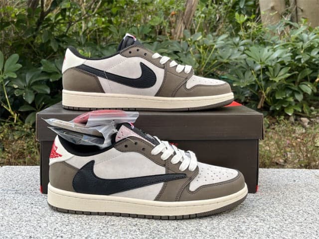 Air Jordan 1 Low Travis Scott OG Sp DM7866-717 .