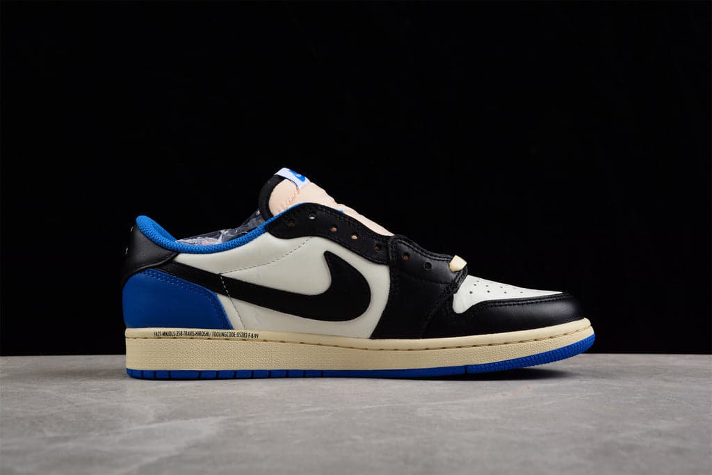 Jordan 1 Retro Low OG SP Fragment x Travis Scott DM7866-140.