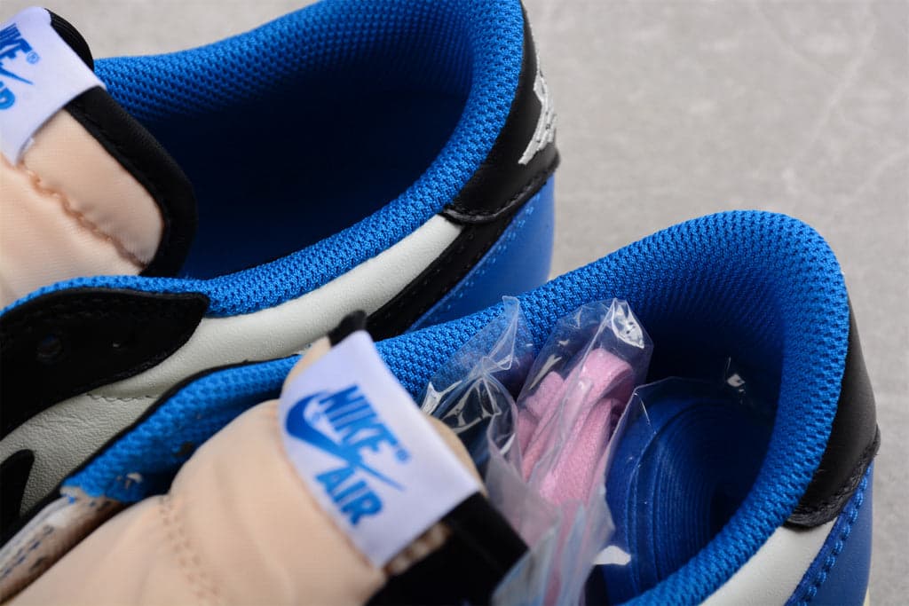 Jordan 1 Retro Low OG SP Fragment x Travis Scott DM7866-140.