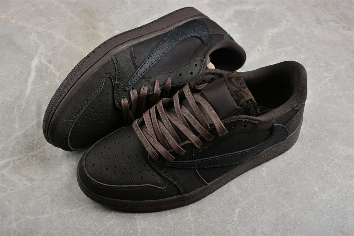 Jordan 1 Retro Low OG SP Travis Scott Velvet Brown