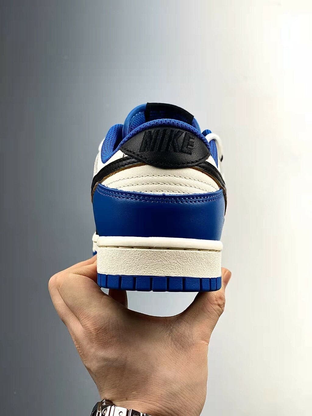 Nike Dunk Low Hyper Cobalt.