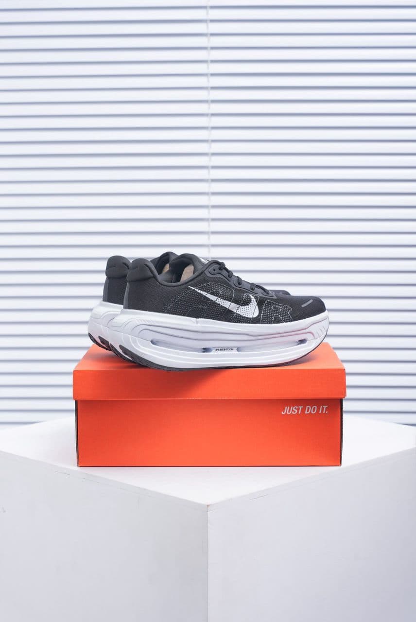 Nike Vomero Premium
