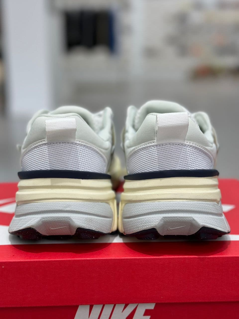 Nike V2K Run