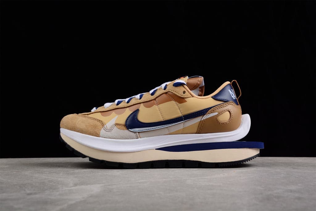 Nike Vaporwaffle sacai Sesame Blue Void DD1875-200.