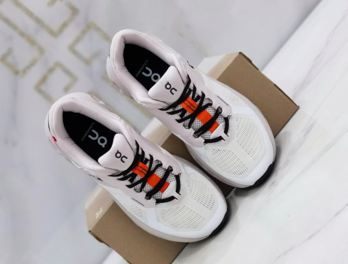 On Cloudrunner 2 White