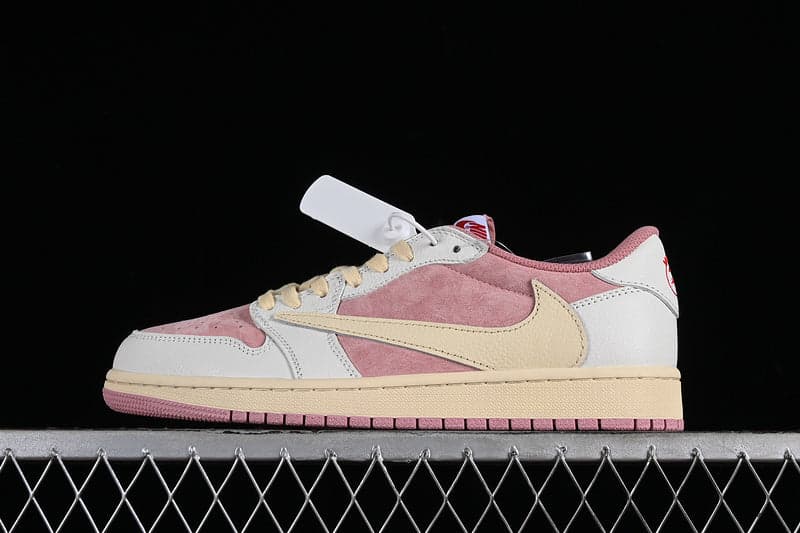 TRAVIS SCOTT X AIR JORDAN 1 LOW SHY PINK.