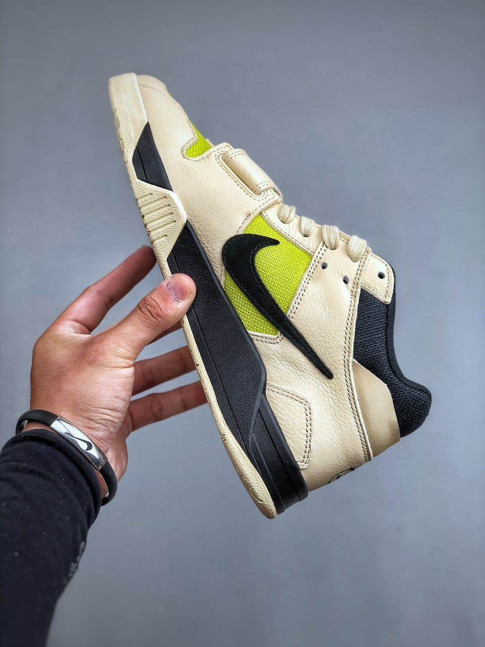 Travis Scott x Jordan Jumpman Jack Bright Cactus.