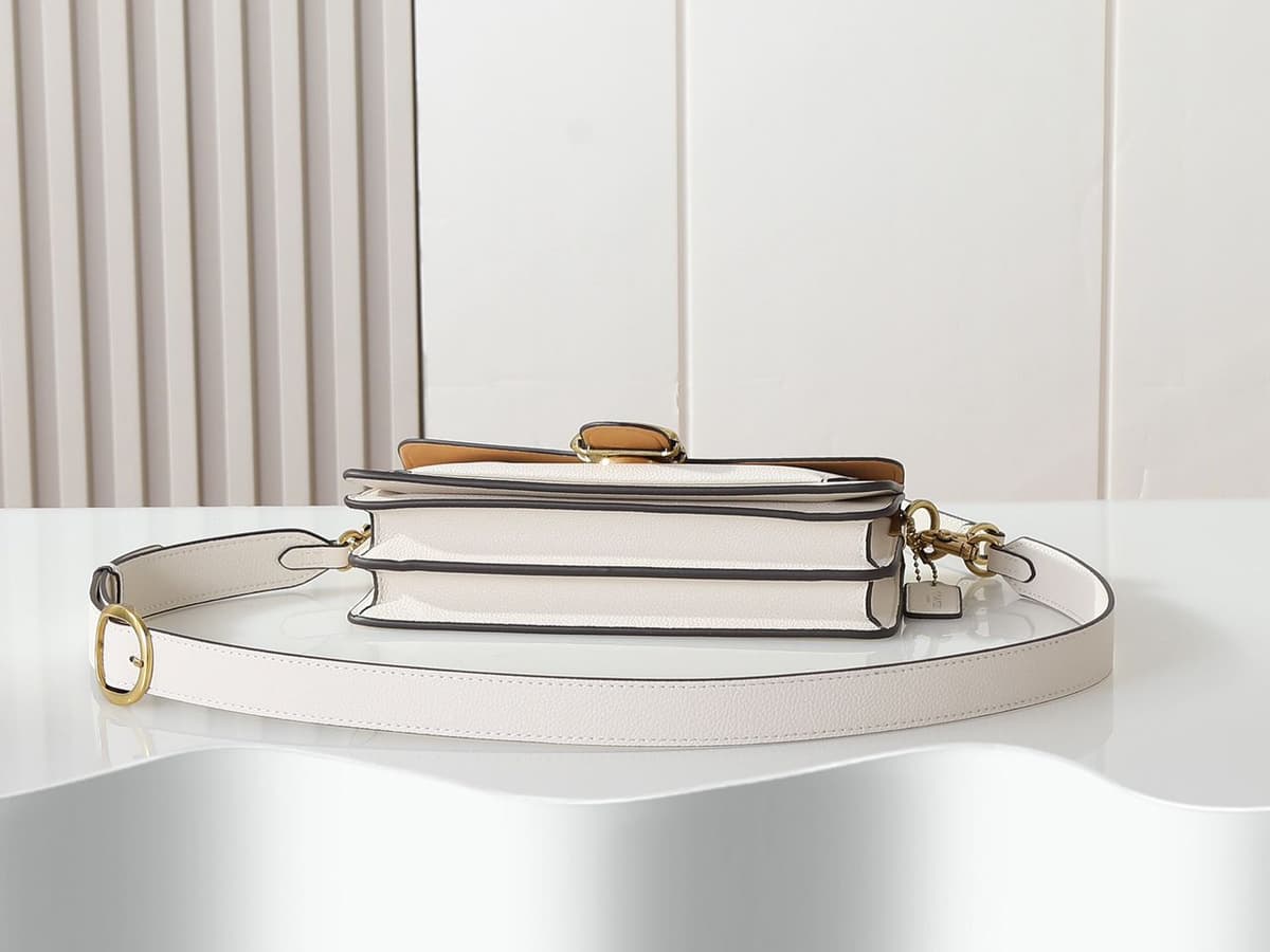 Coach Tabby Shoulder Bag 26 White Leather Gold Hardware.