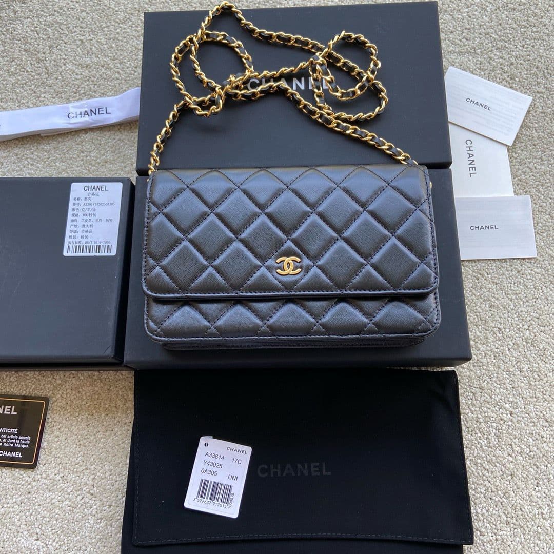 Bolsa Chanel CC Woc Lambskin Black.