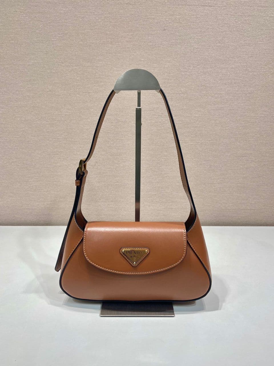 Bolsa de ombro Prada Arqué