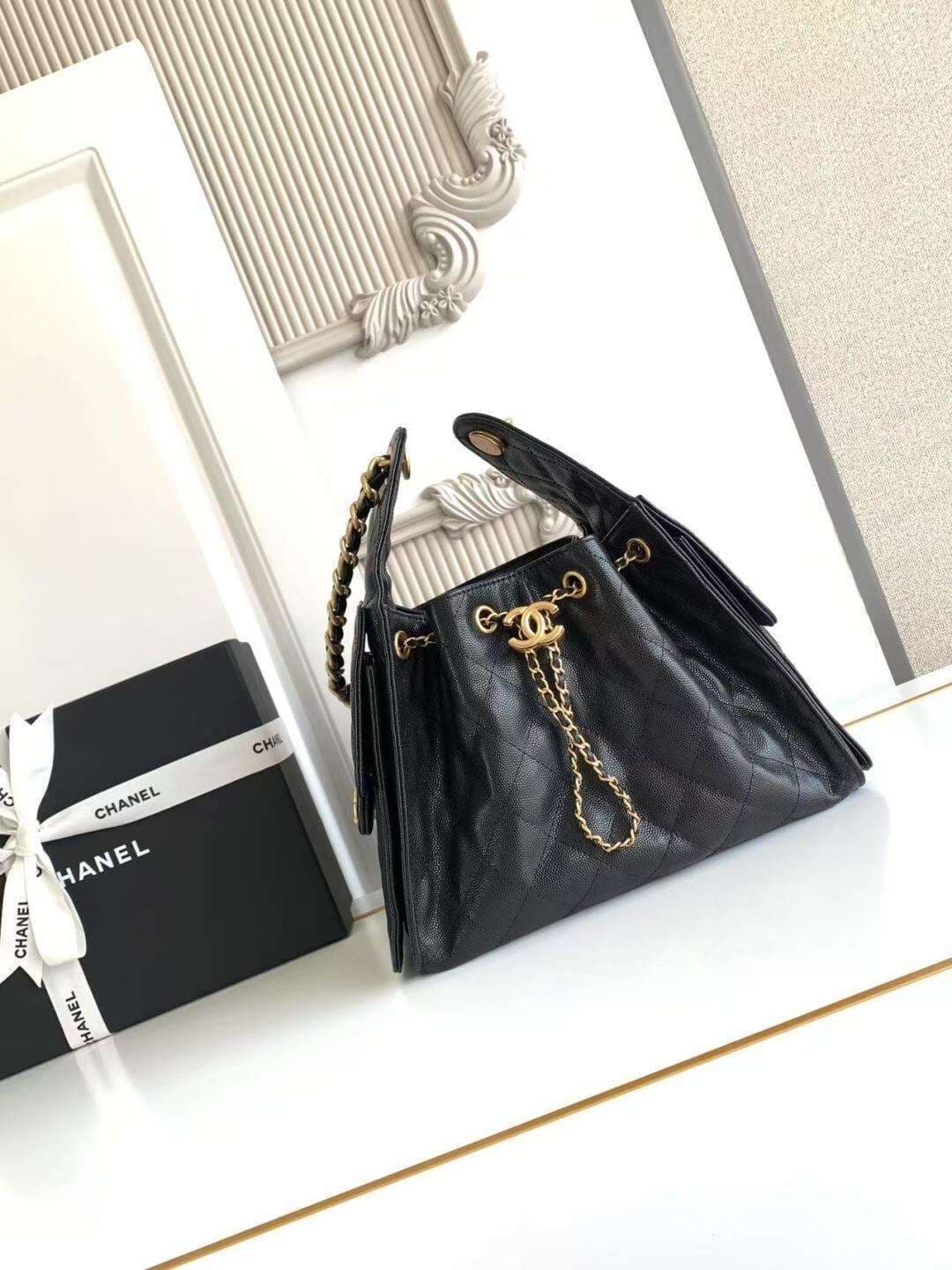 Bolsa Hobo Chanel 25 Black Small