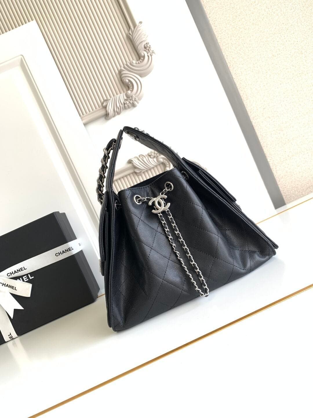 Bolsa Hobo Chanel 25 Black Small