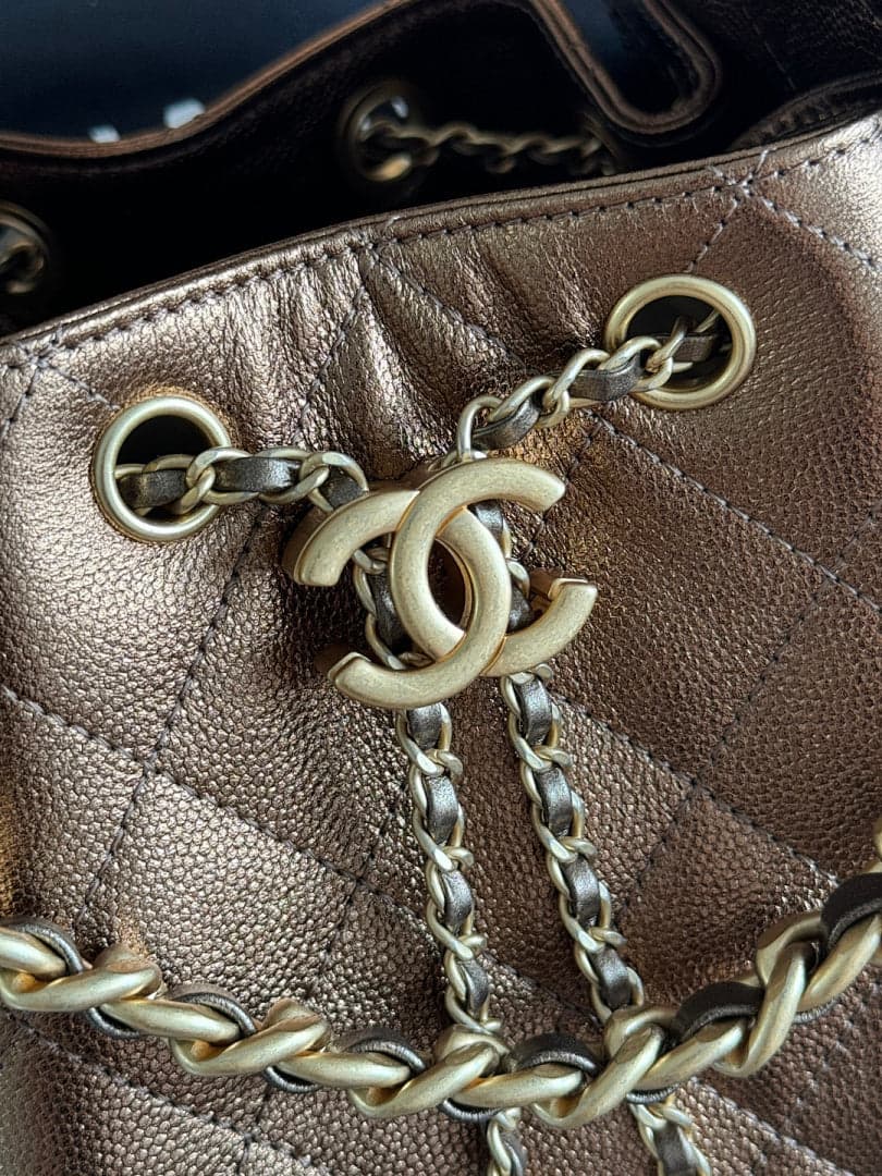 Bolsa Hobo Chanel 25 Bronze Small