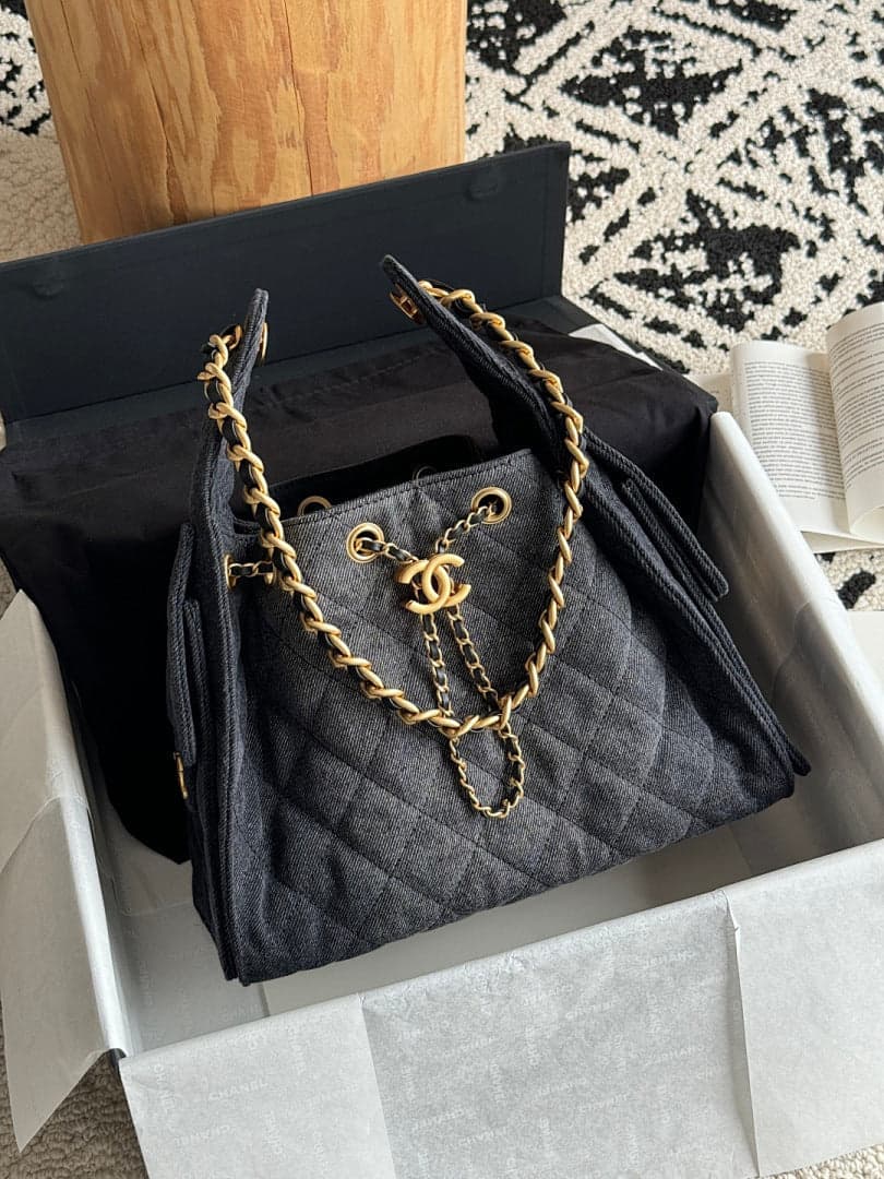 Bolsa Hobo Chanel 25 denim Small