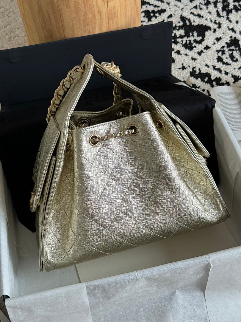 Bolsa Hobo Chanel 25 Metalica Small