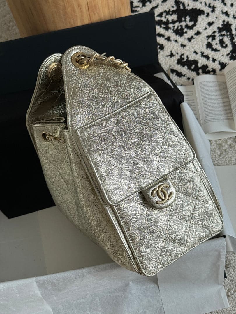 Bolsa Hobo Chanel 25 Metalica Small