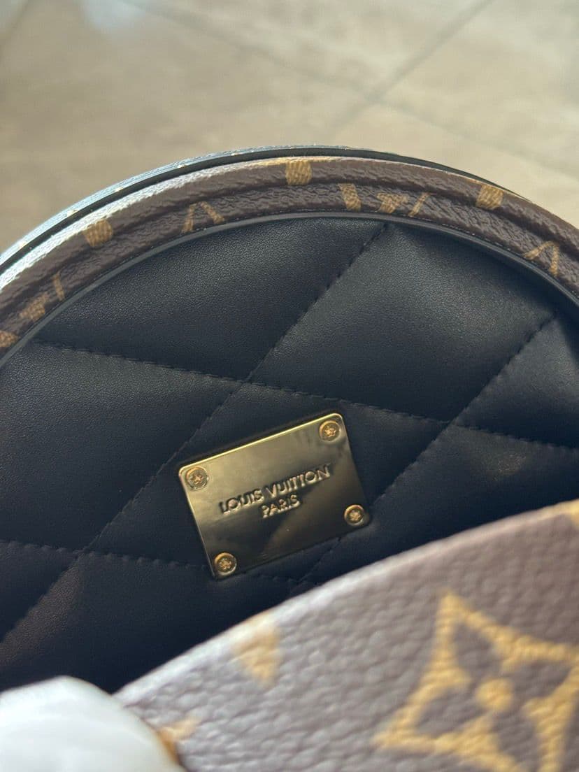 Bolsa Louis Vuitton Boîte Chapeau