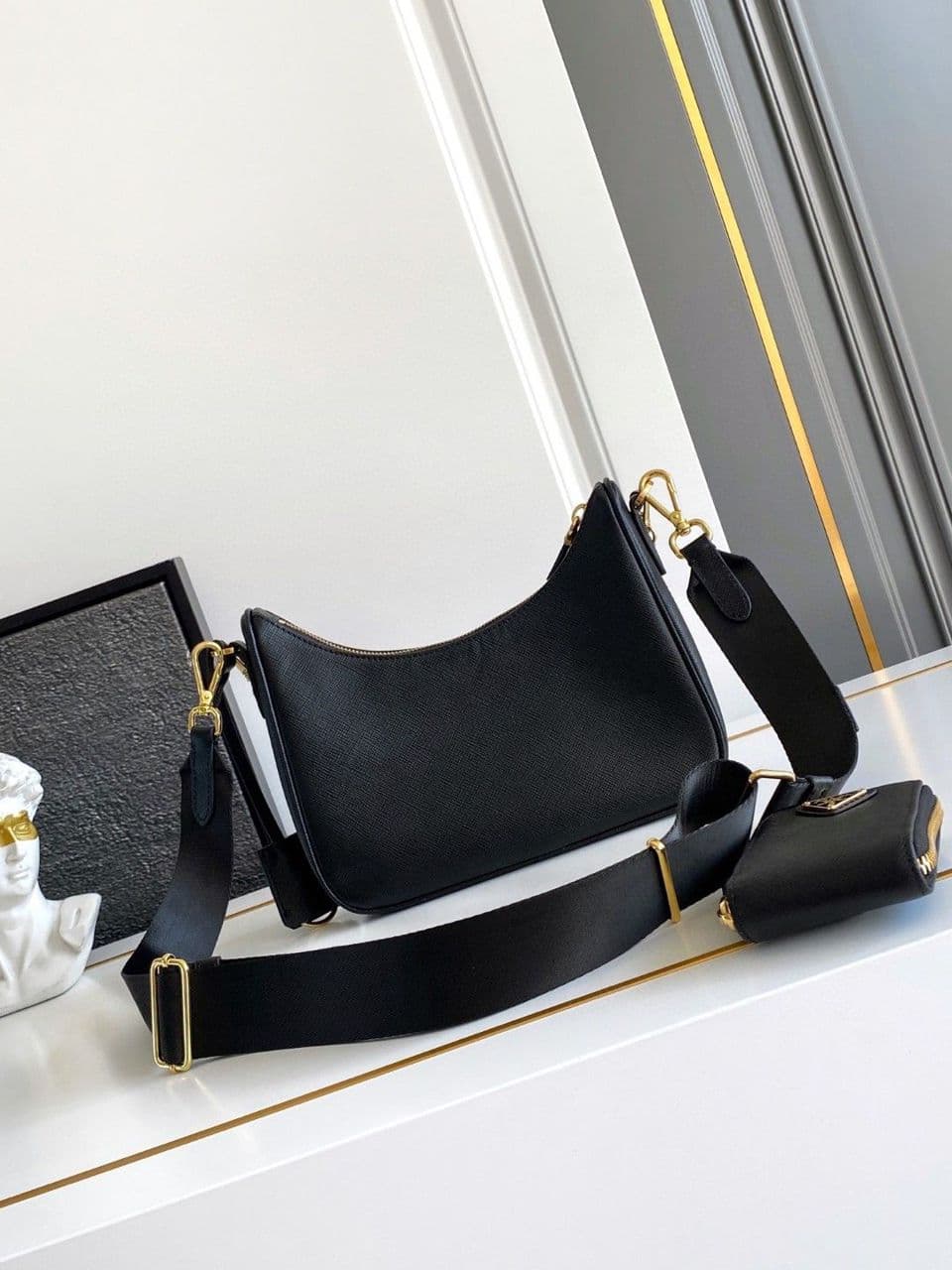 Bolsa Prada Chain Shoulder Bag Couro Preto .