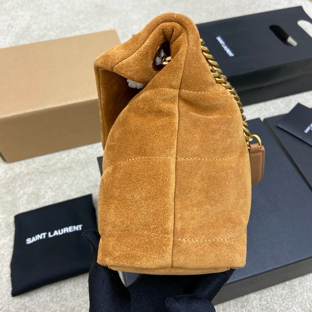 Bolsa Saint Laurent Puffer Toy Shoulder Bag Camel em camurça