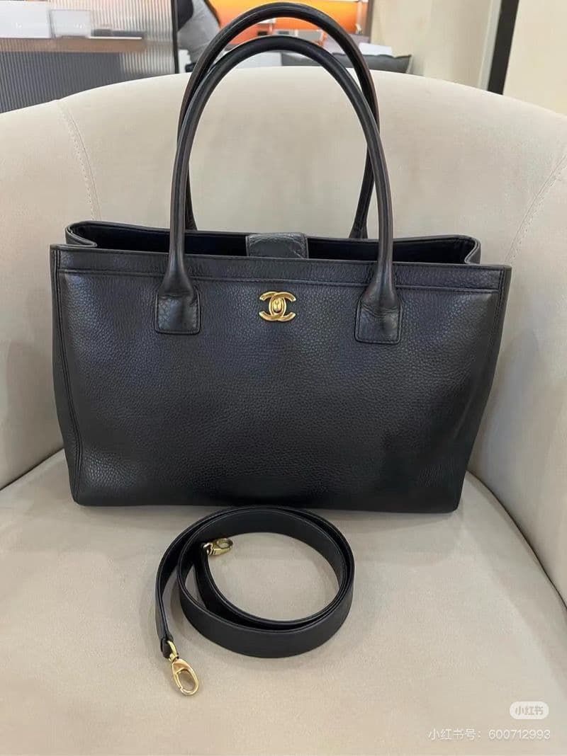 Chanel Executive Cerf Tote Black Leather Gold Hardware .