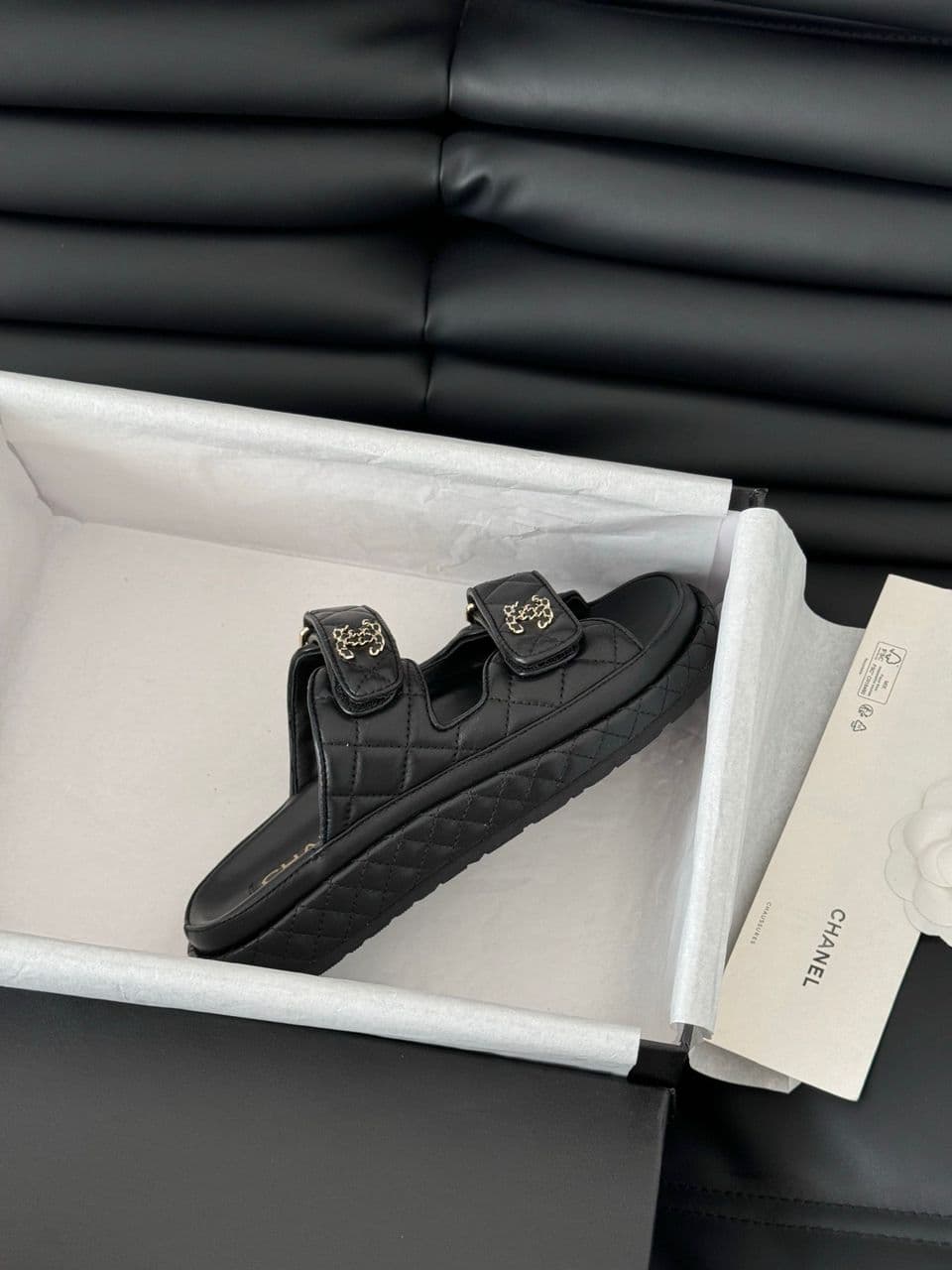 CHANEL Quilted Dad Sandal ( Pronta entrega )