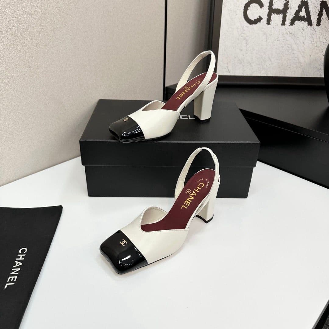 Chanel Slingback Block Heel White & Black Patent. Salto 9 cm.