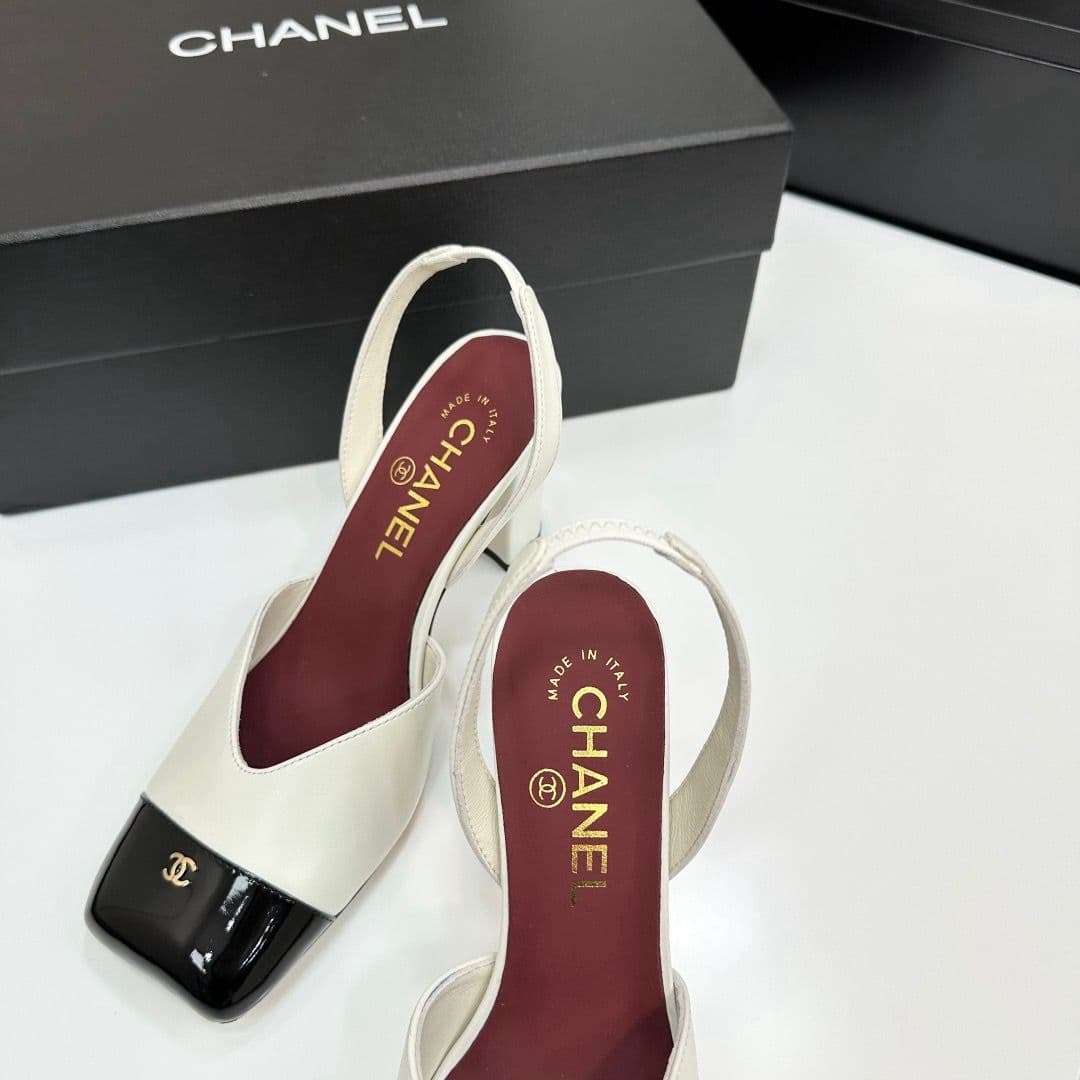 Chanel Slingback Block Heel White & Black Patent. Salto 9 cm.