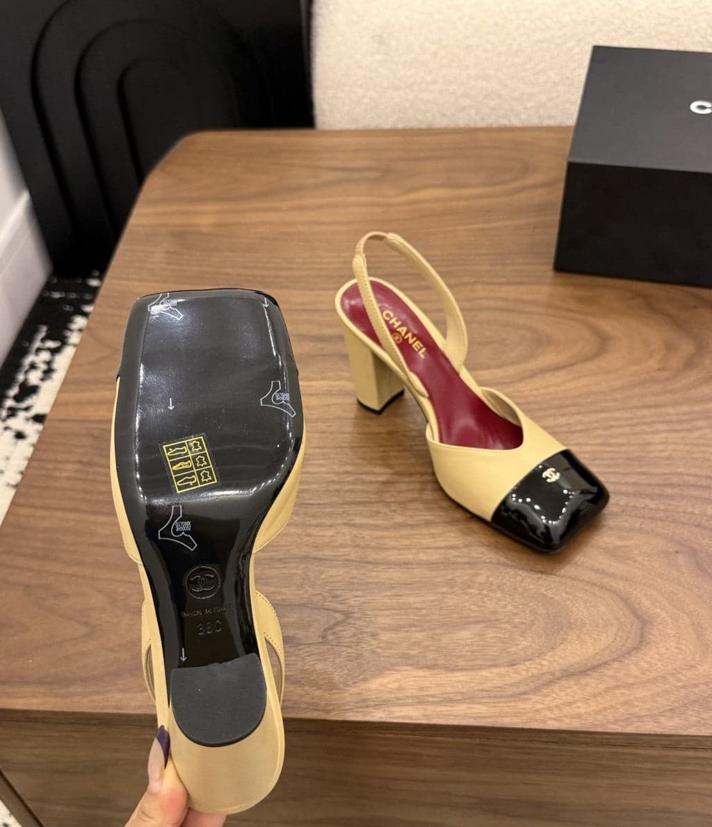 Chanel Slingback Block Heel Nude & Black Patent. Salto 9 cm.