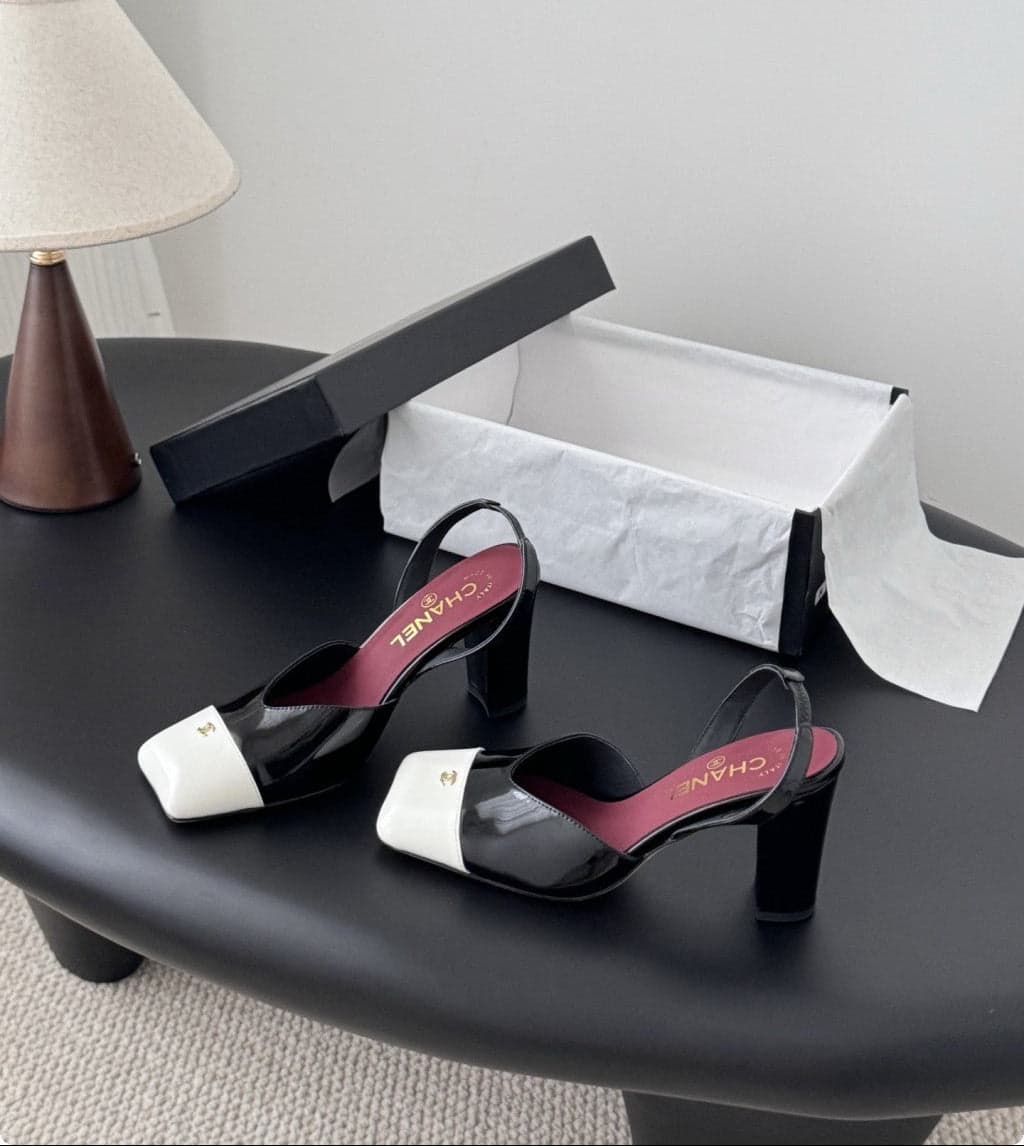 Chanel Slingback Block Heel Black & White Patent. Salto 9 cm.