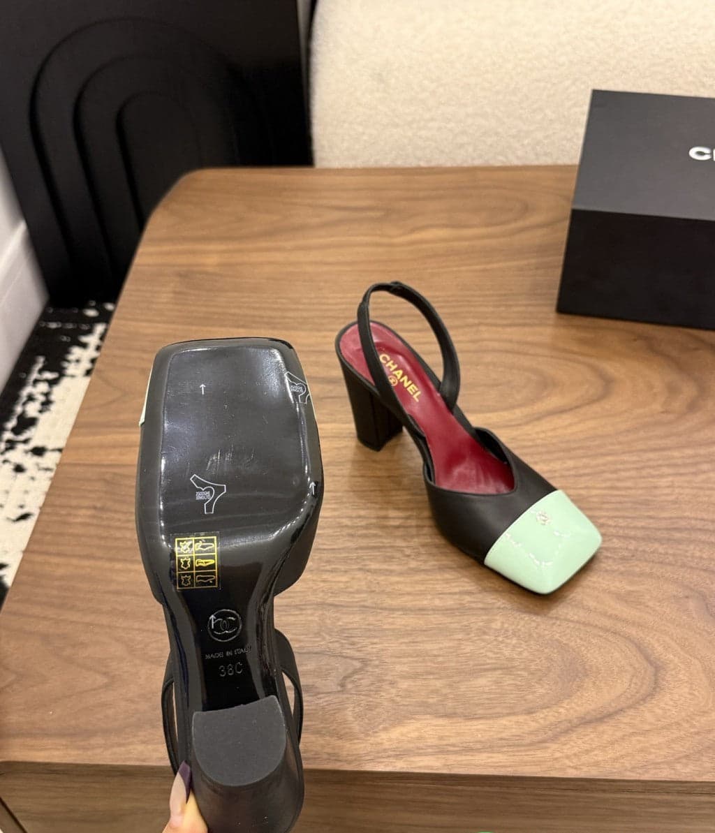 Chanel Slingback Block Heel Black Mint & Green Patent. Salto 9 cm.
