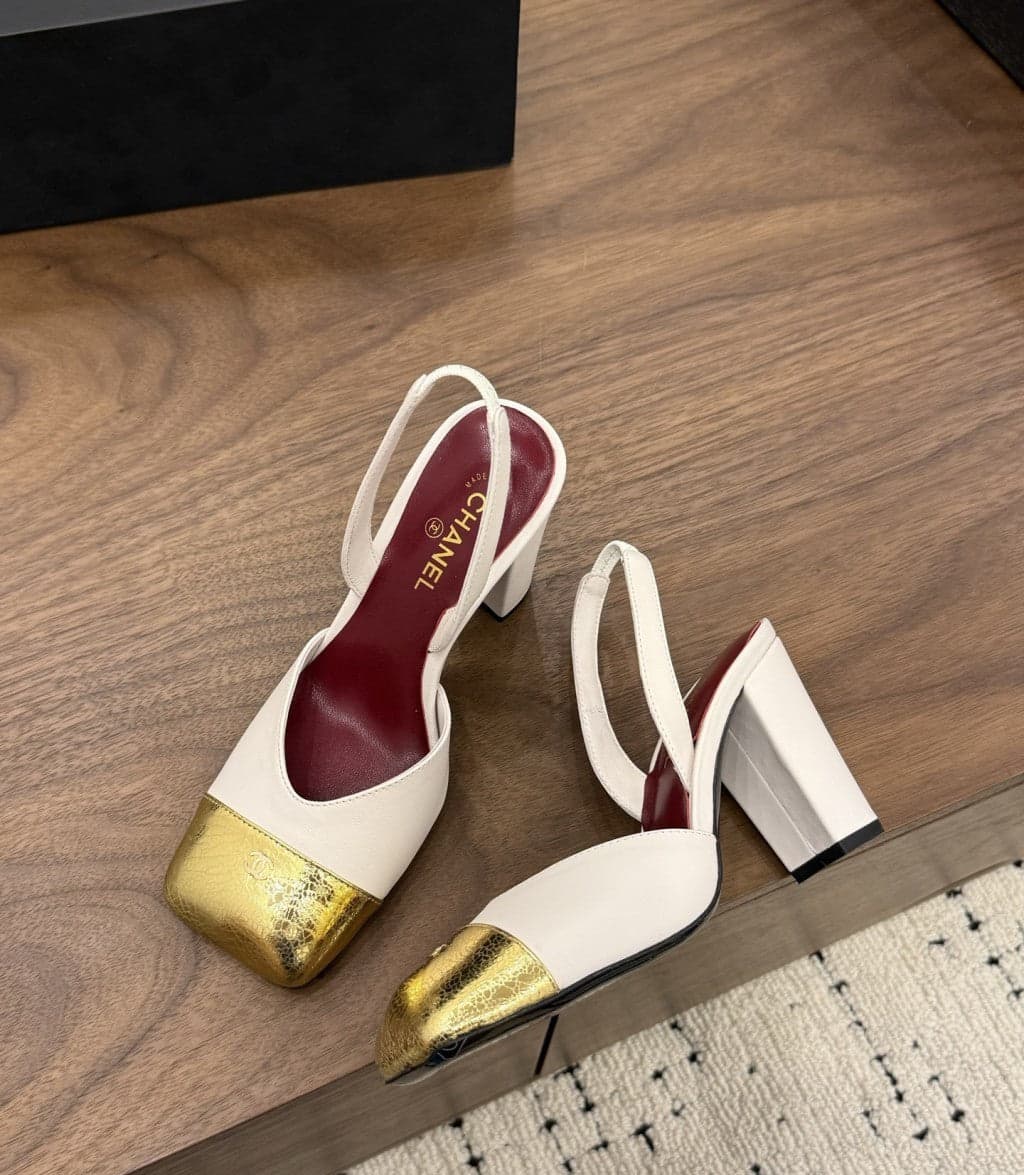 Chanel Slingback Block Heel Off-White & Metallic Patent. Salto 9 cm.