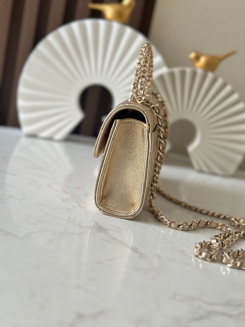 Chanel Top Handle Wallet on Chain dourada