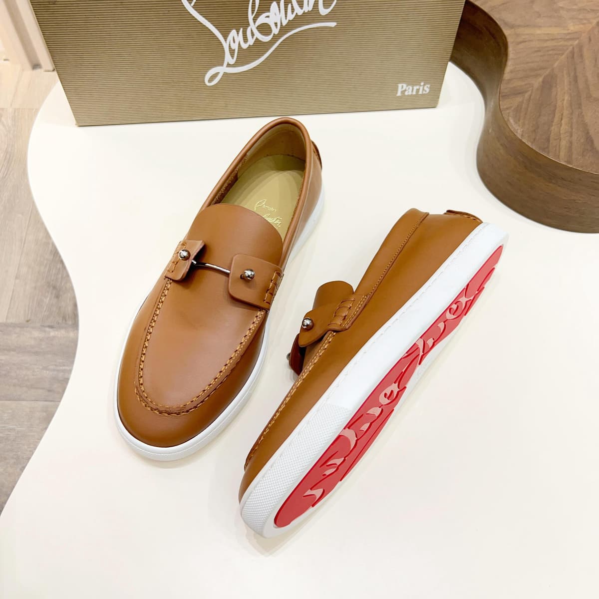 Christian Louboutin Chambeliboat Lionne.