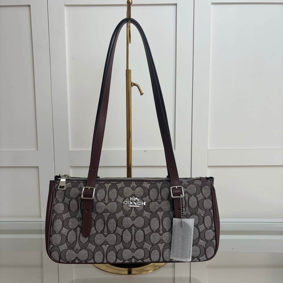 Coach Asher Shoulder Bag em Signature Canvas Grafite e Café