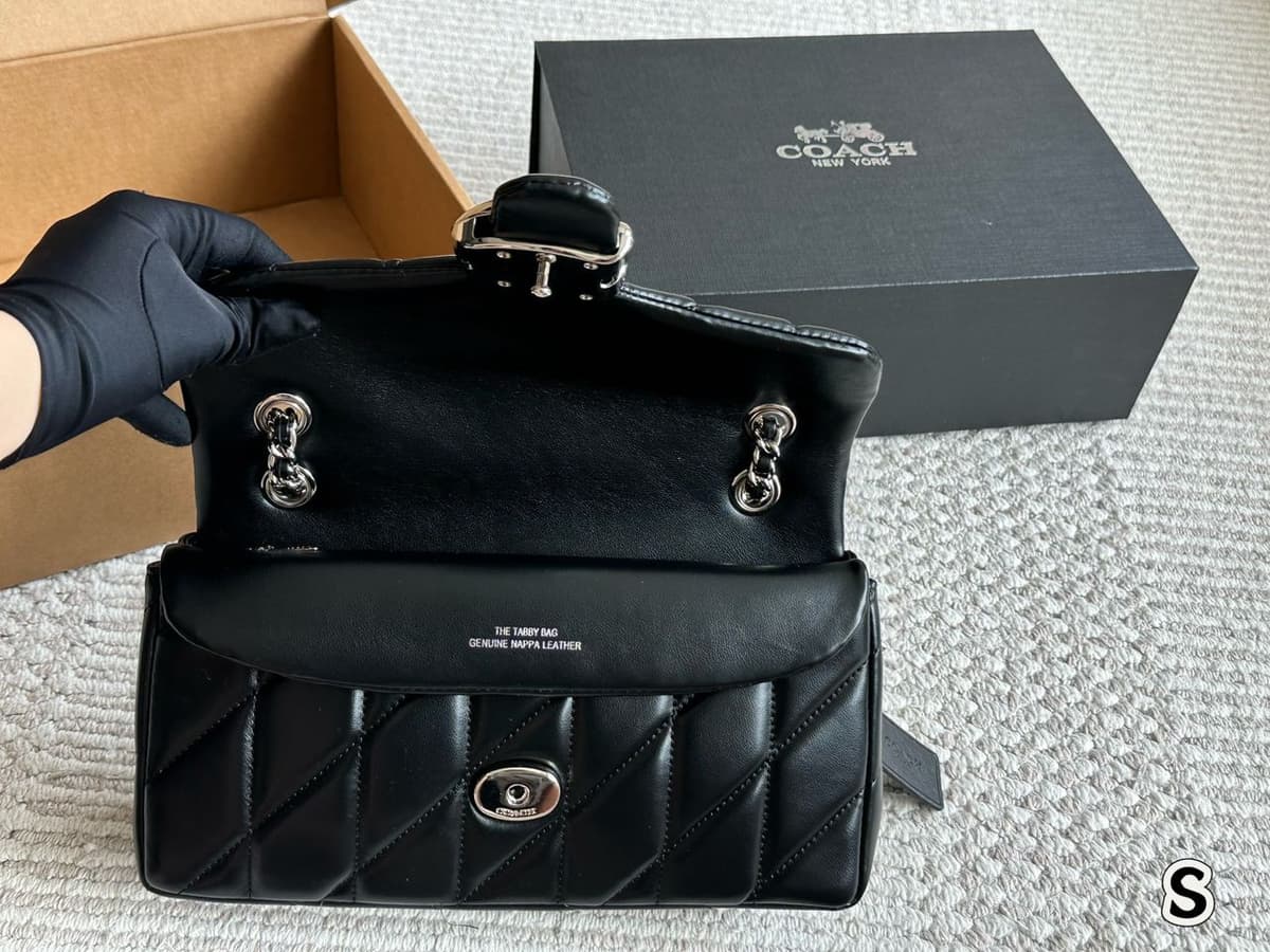 Coach Tabby 26 Matelassê Preto Ferragens Prata
