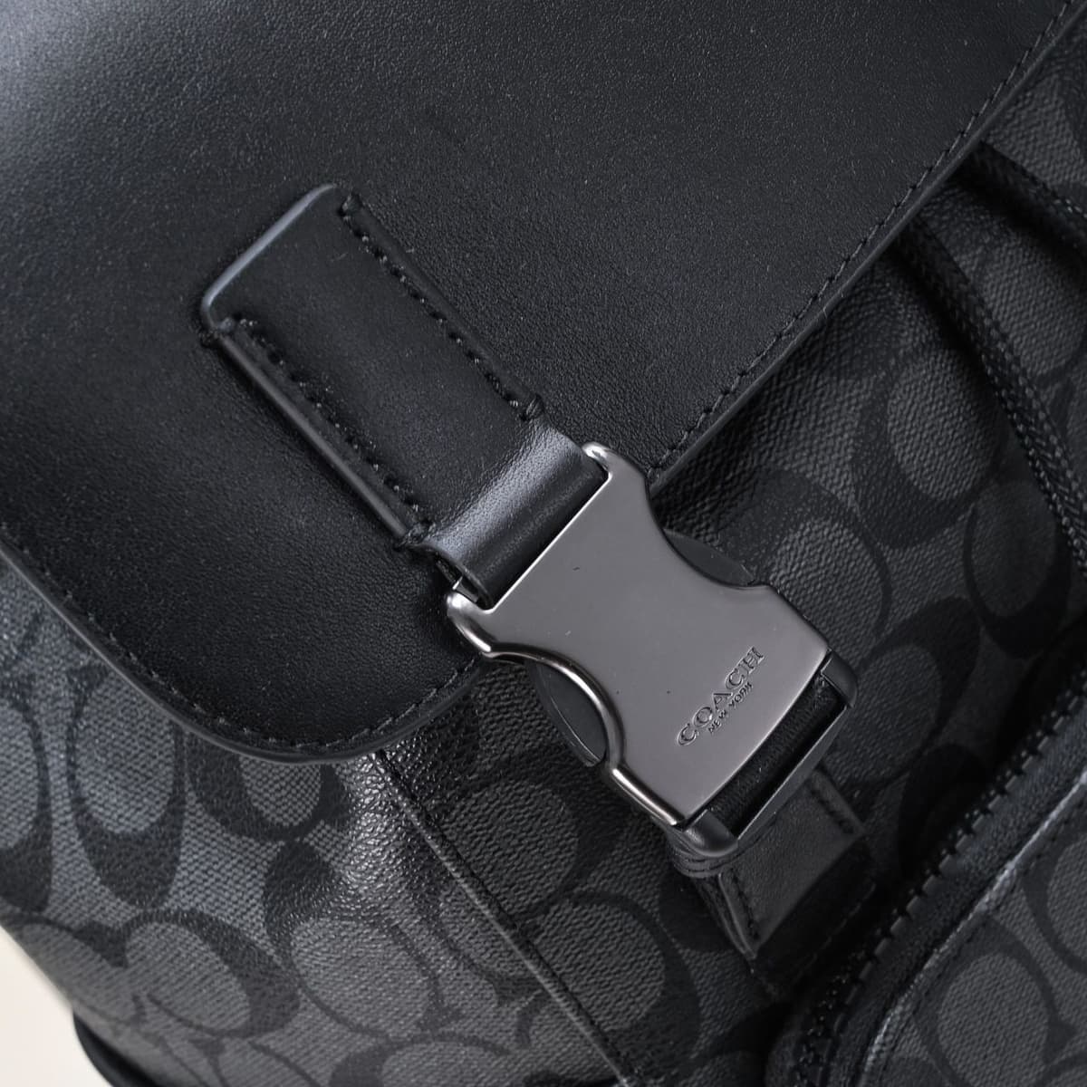 Coach Track Backpack Signature Canvas Black