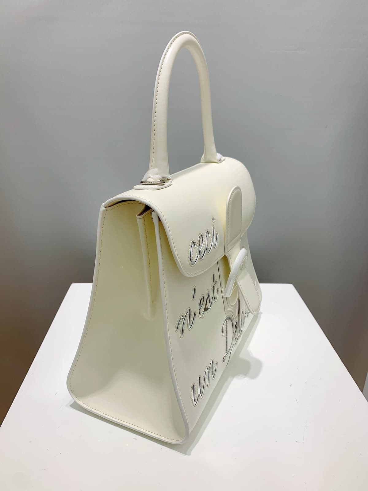 Delvaux Brillant L'Humour Lettering White / Silver