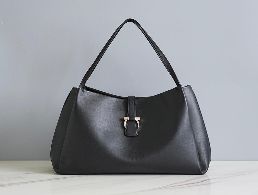Ferragamo Women Leather Tote Bag