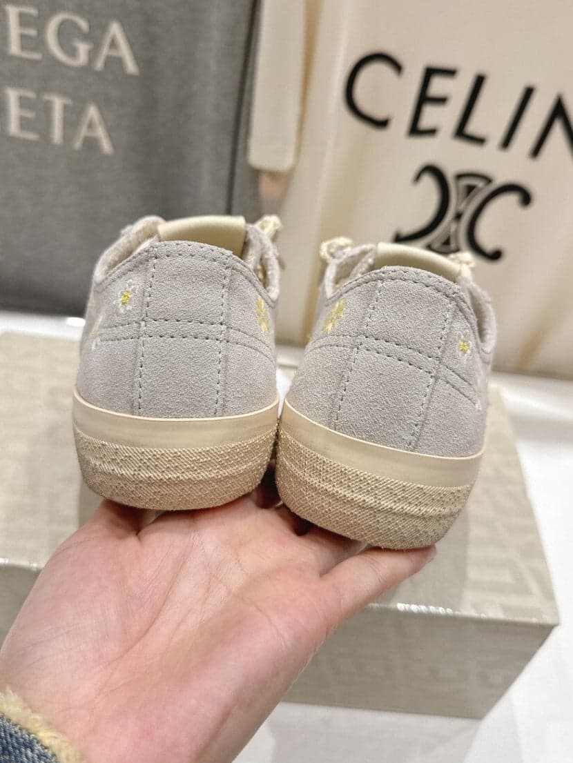 GOLDEN GOOSE GGDDIVSTAR2