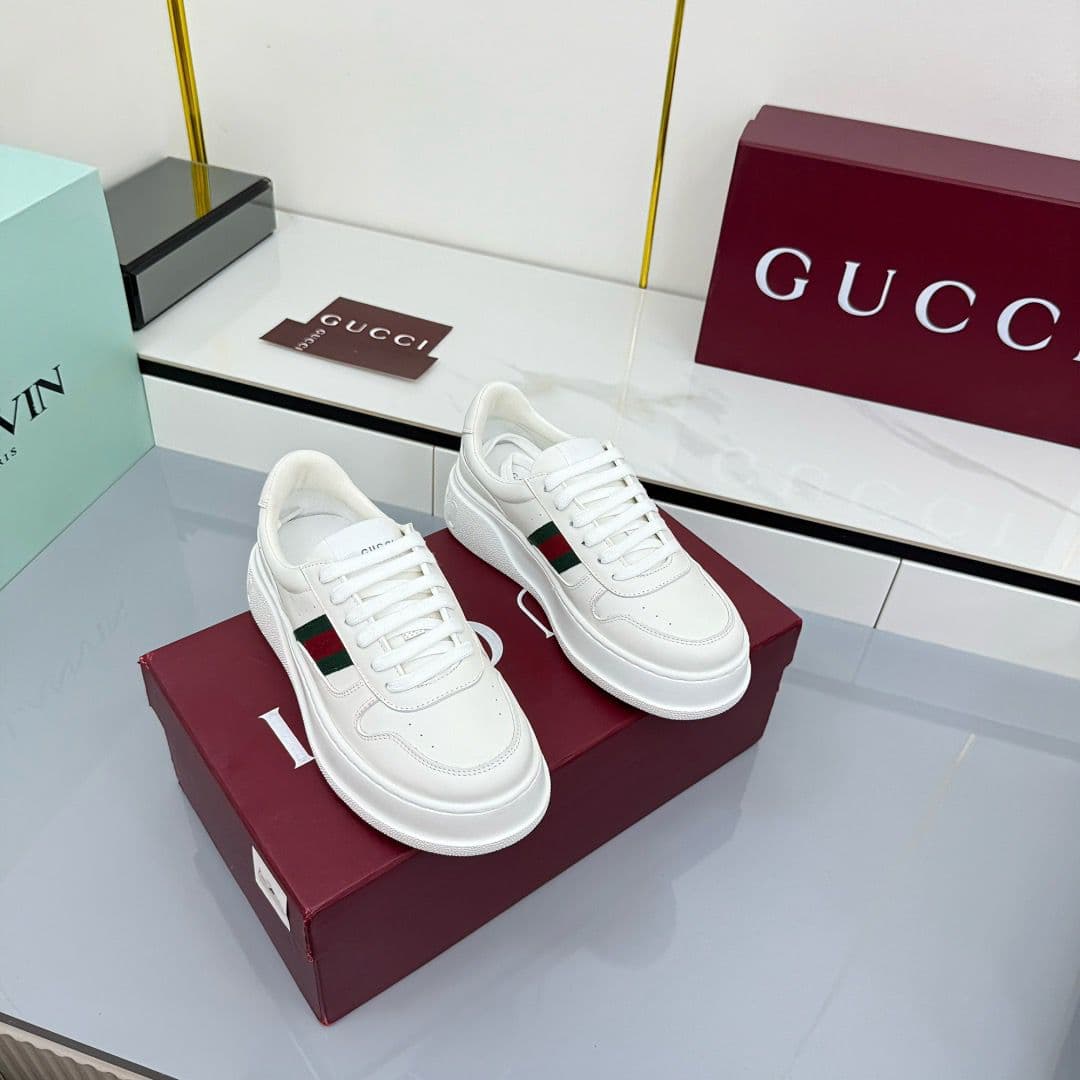 Gucci Chunky B Sneaker Branco.