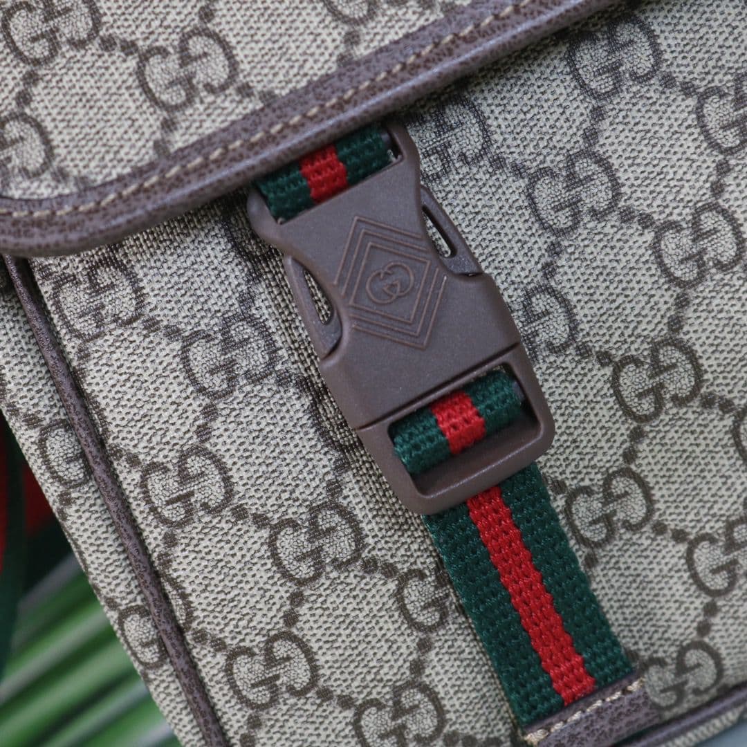 Gucci GG Supreme Web Messenger Bag Canvas Bege .