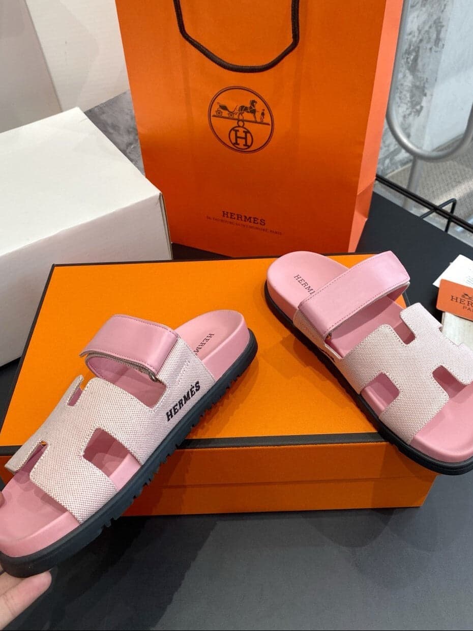 Hermes Chypre Sandal Pink