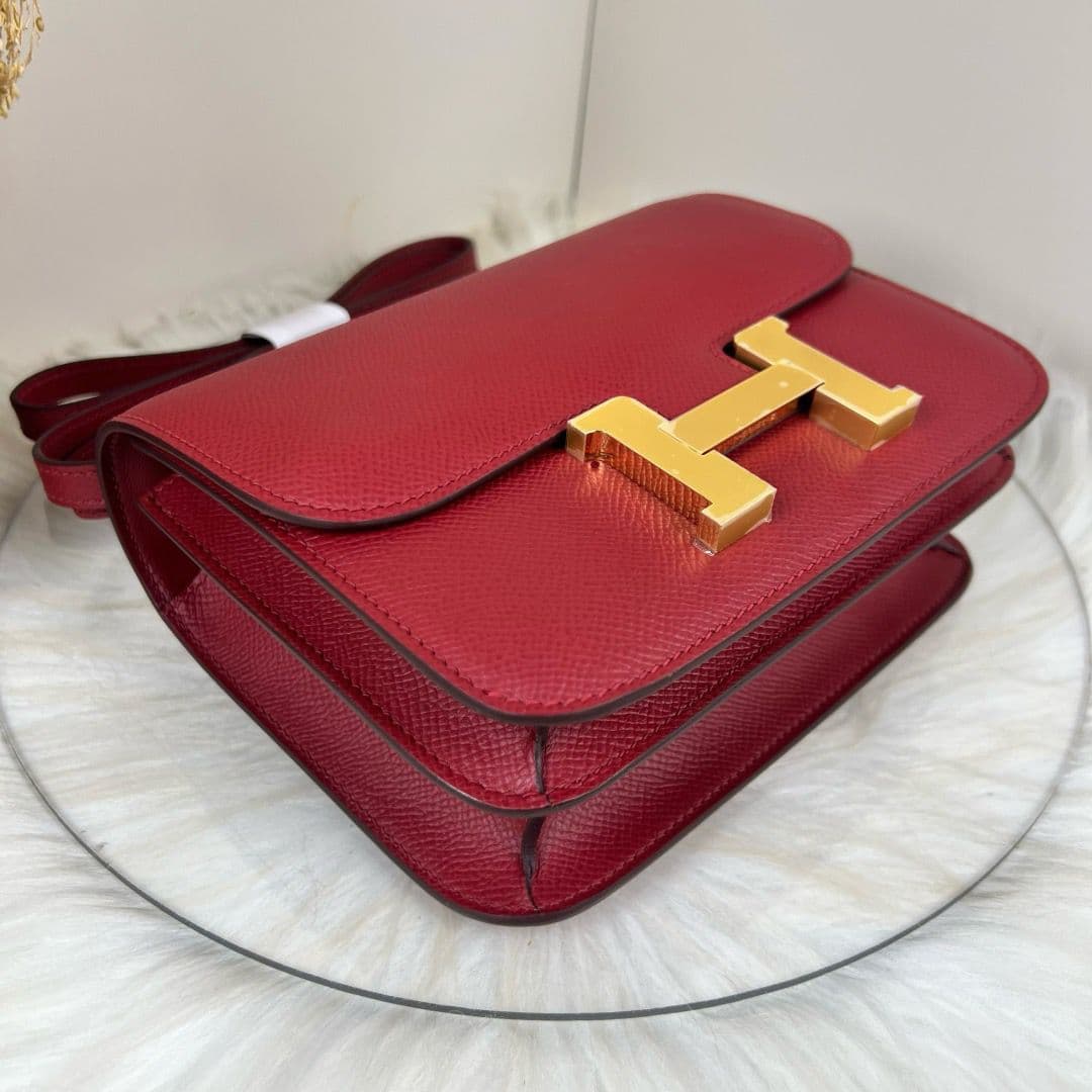 Hermès Constance