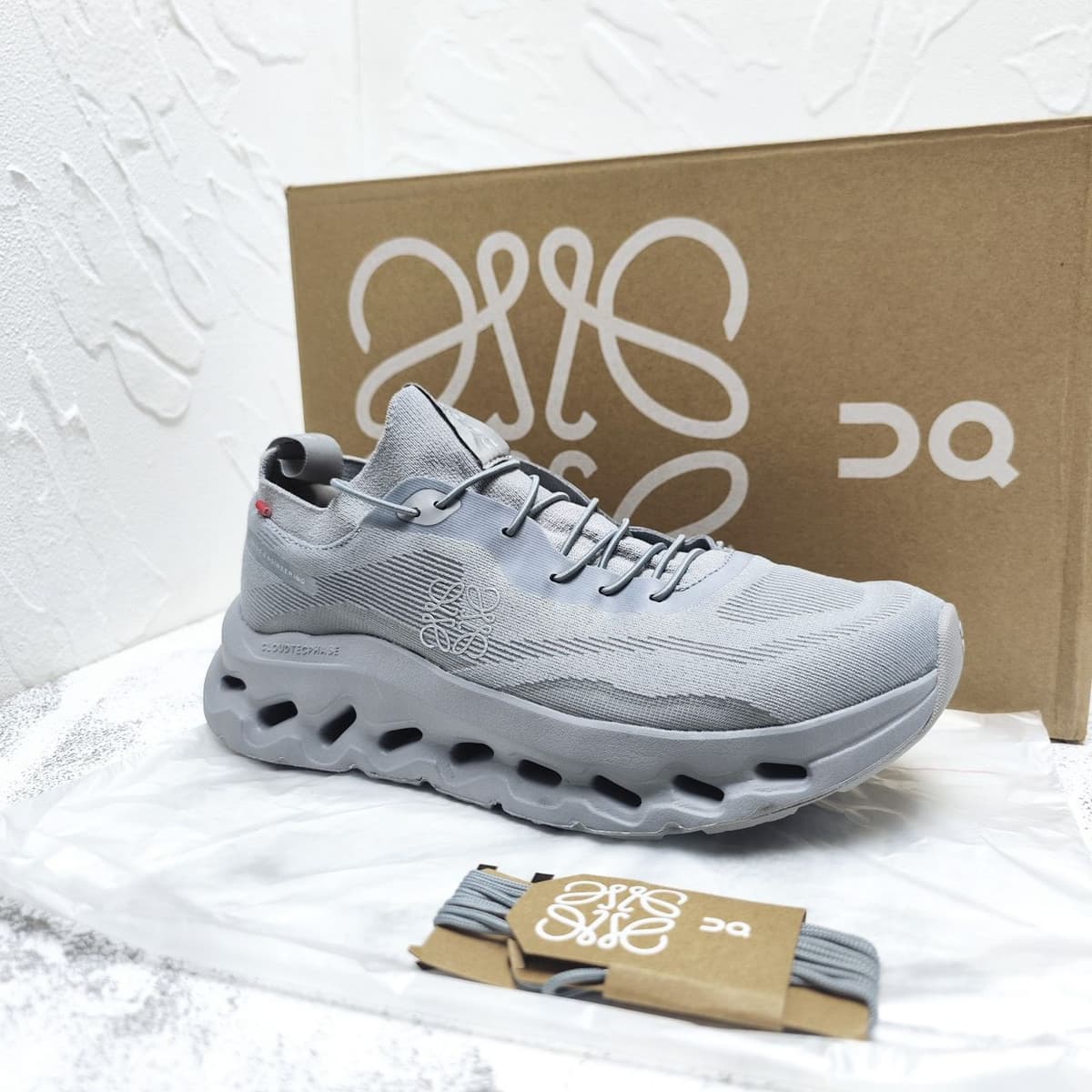 LOEWE x On Cloudtilt Grey (Pronta entrega)