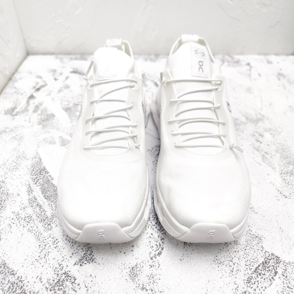 LOEWE x On Cloudtilt White
