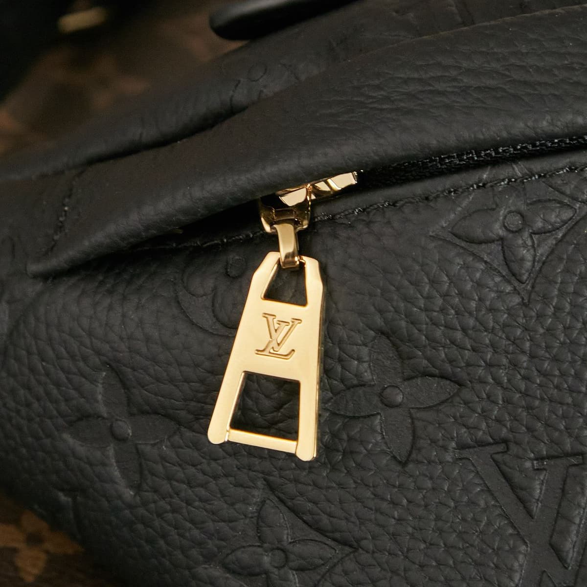 Louis Vuitton Bumbag Monogram Empreinte Black