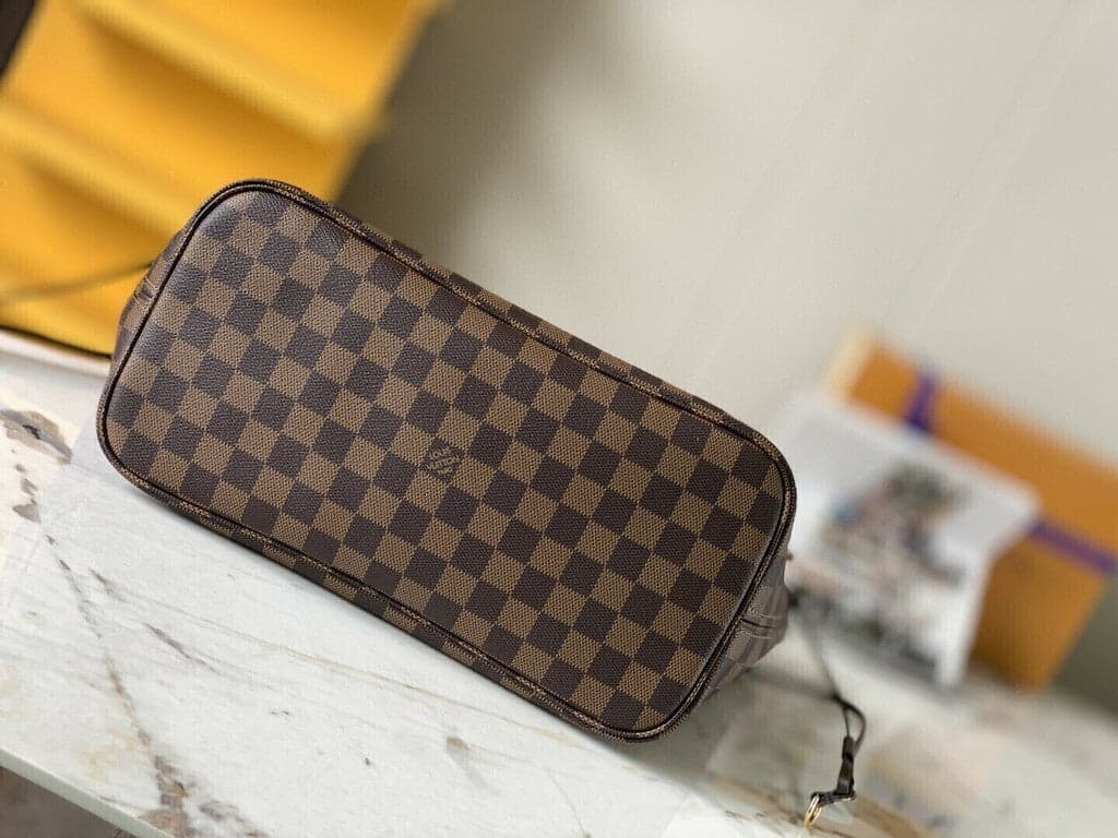 Lv Neverfull Inside Out MM Brown and Red.