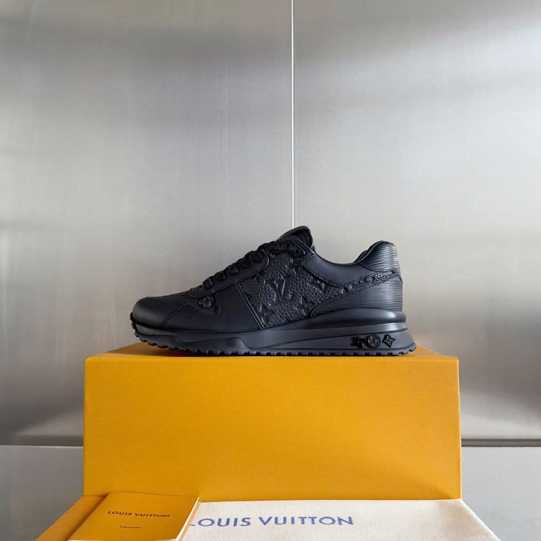 Louis Vuitton Run Away Black