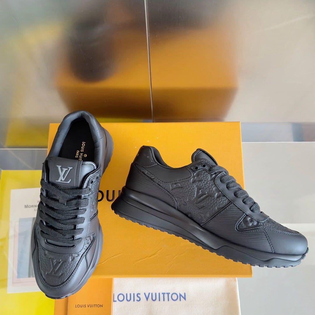 Louis Vuitton Run Away Black